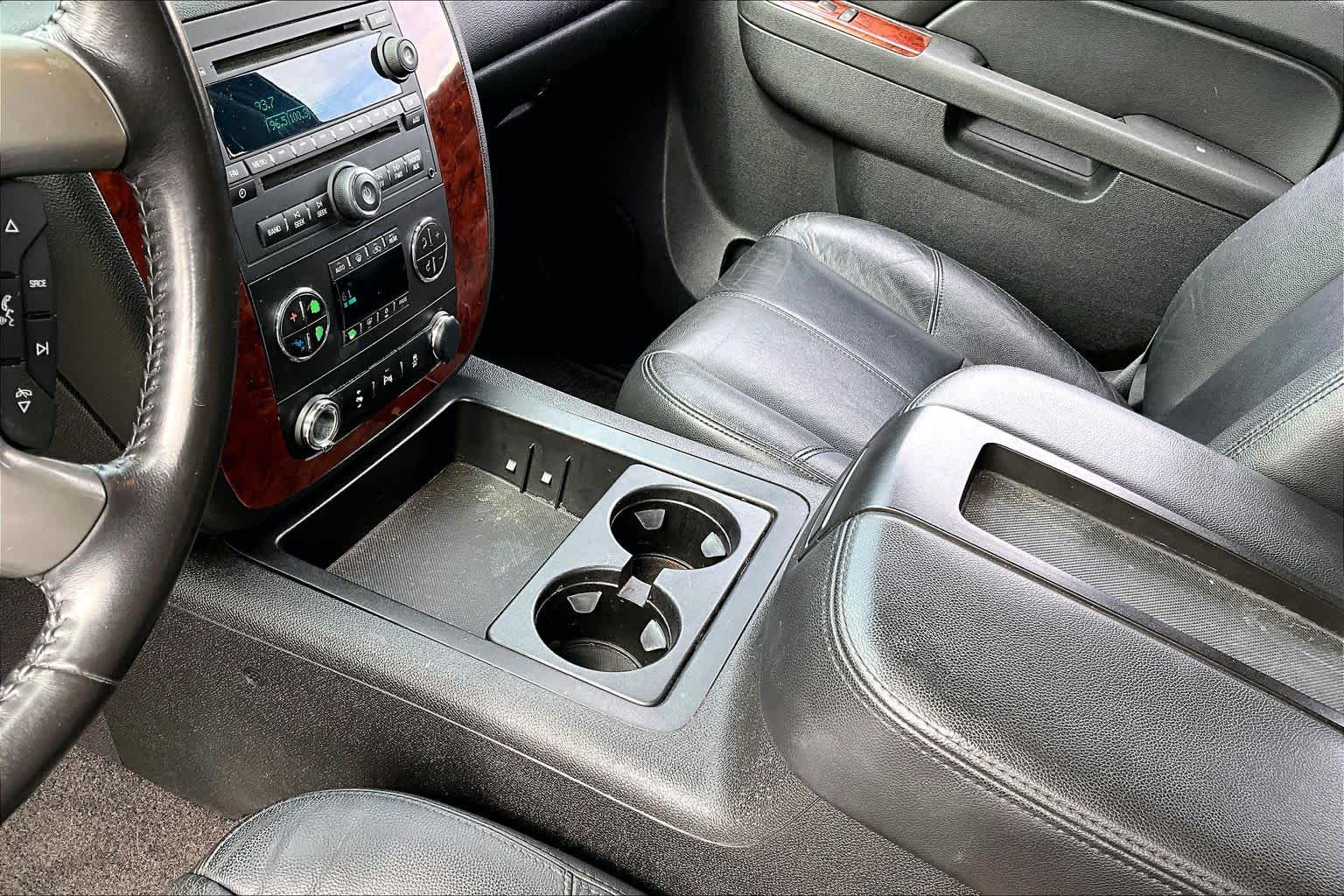 2013 Chevrolet Tahoe photo 15 of 35