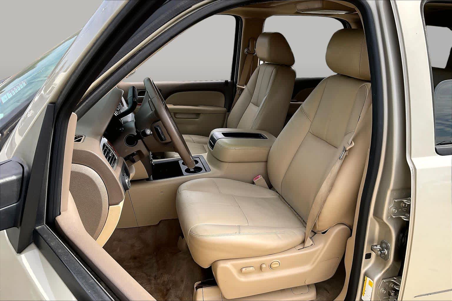 2013 Chevrolet Tahoe photo 7 of 35