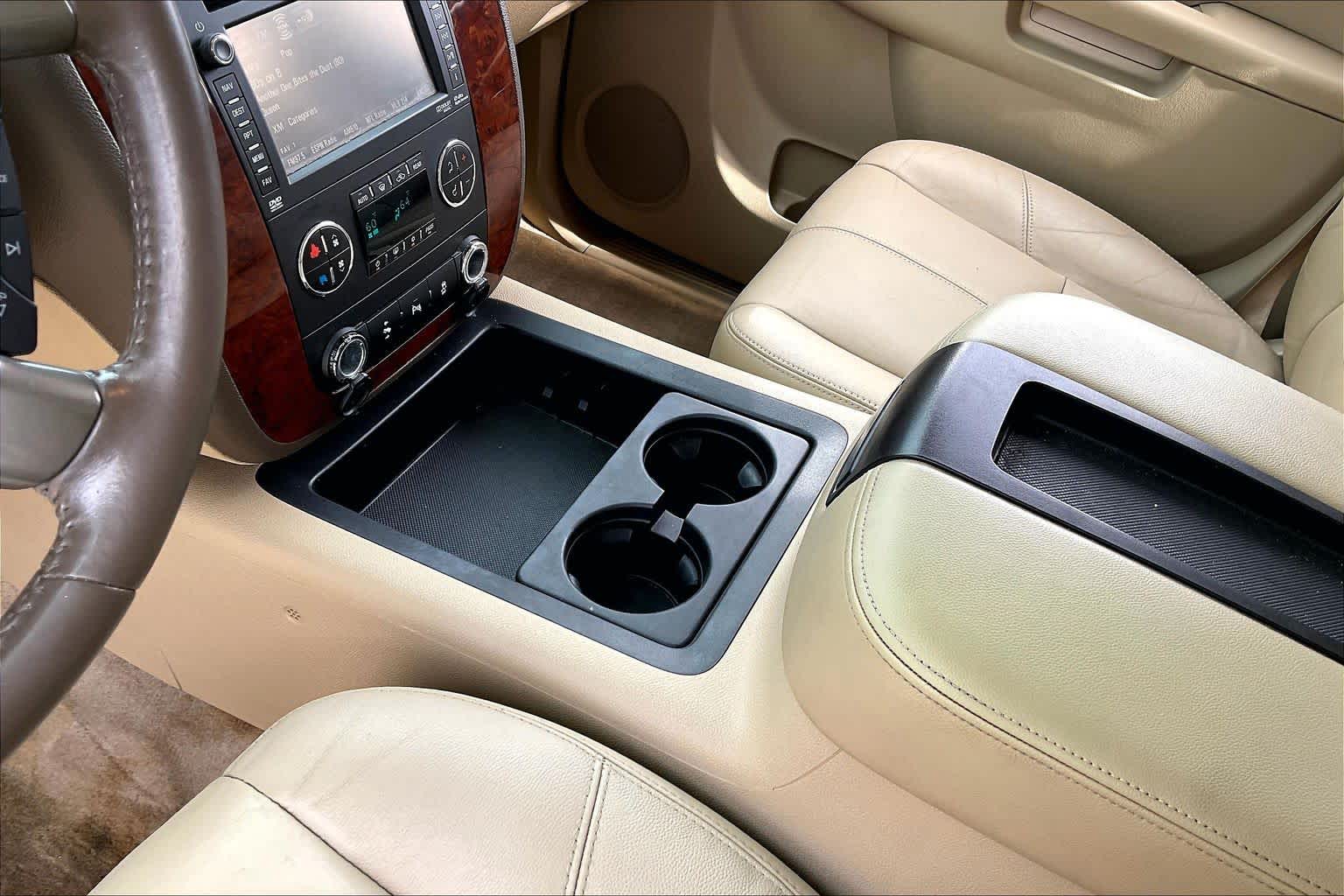 2013 Chevrolet Tahoe photo 15 of 35
