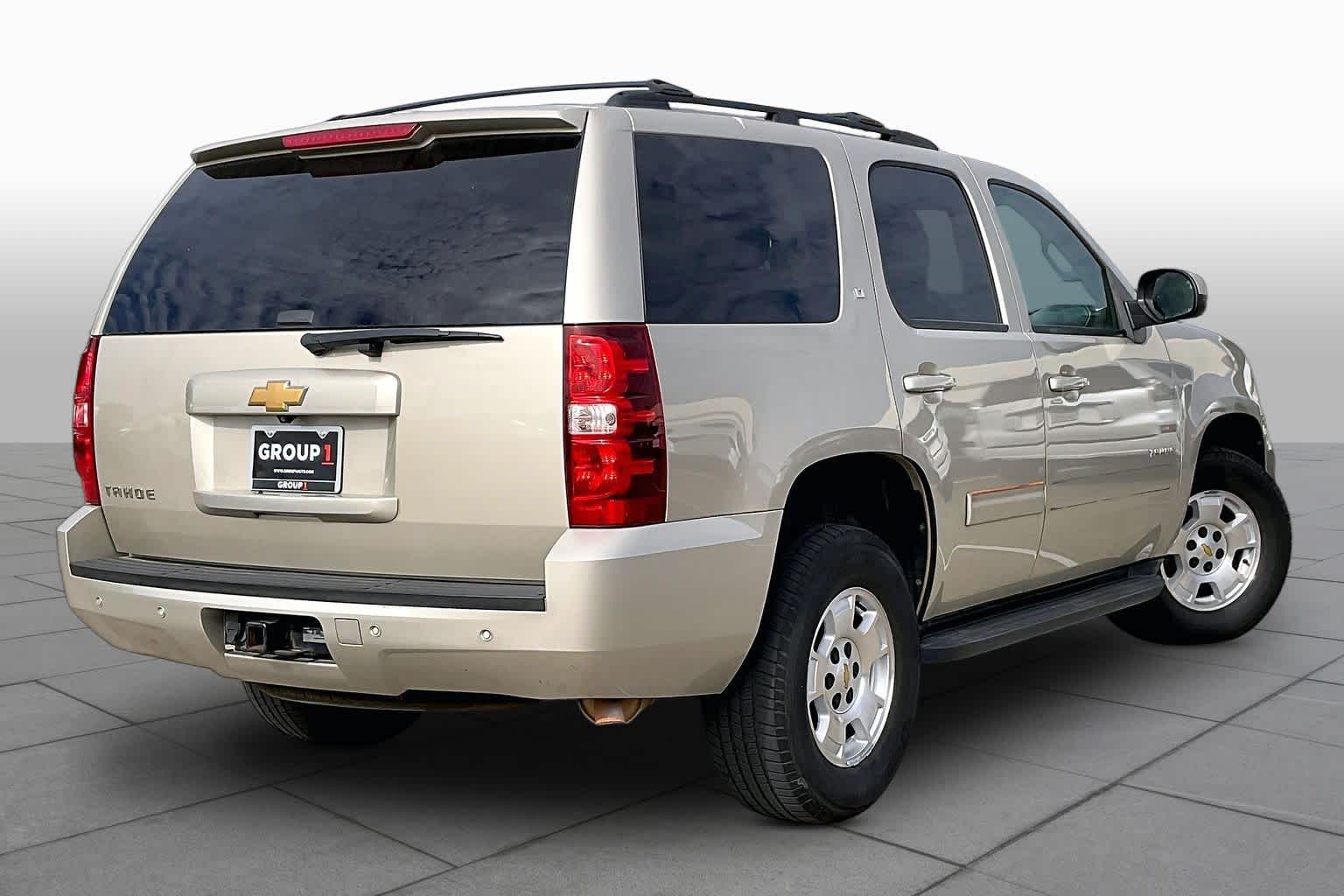 2013 Chevrolet Tahoe photo 12 of 35
