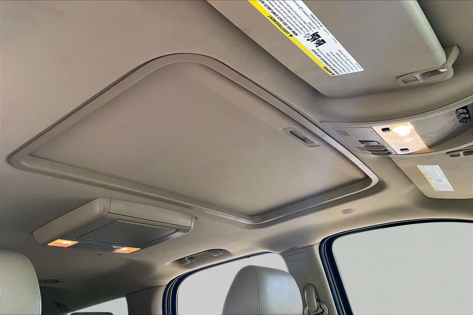 2013 Chevrolet Tahoe photo 13 of 35