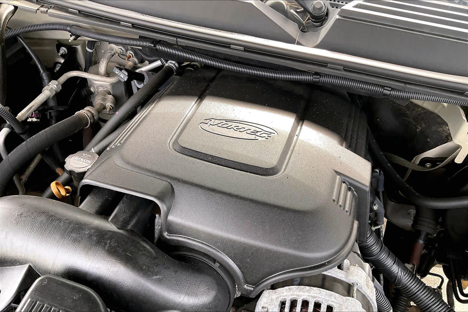 2013 Chevrolet Tahoe photo 31 of 35