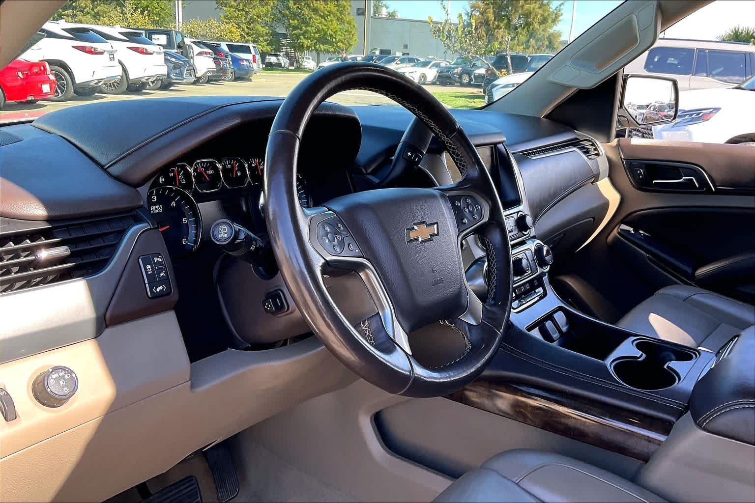 2019 Chevrolet Tahoe LT Iridescent Pearl Tricoat at AutoNation Ford Gulf Fwy