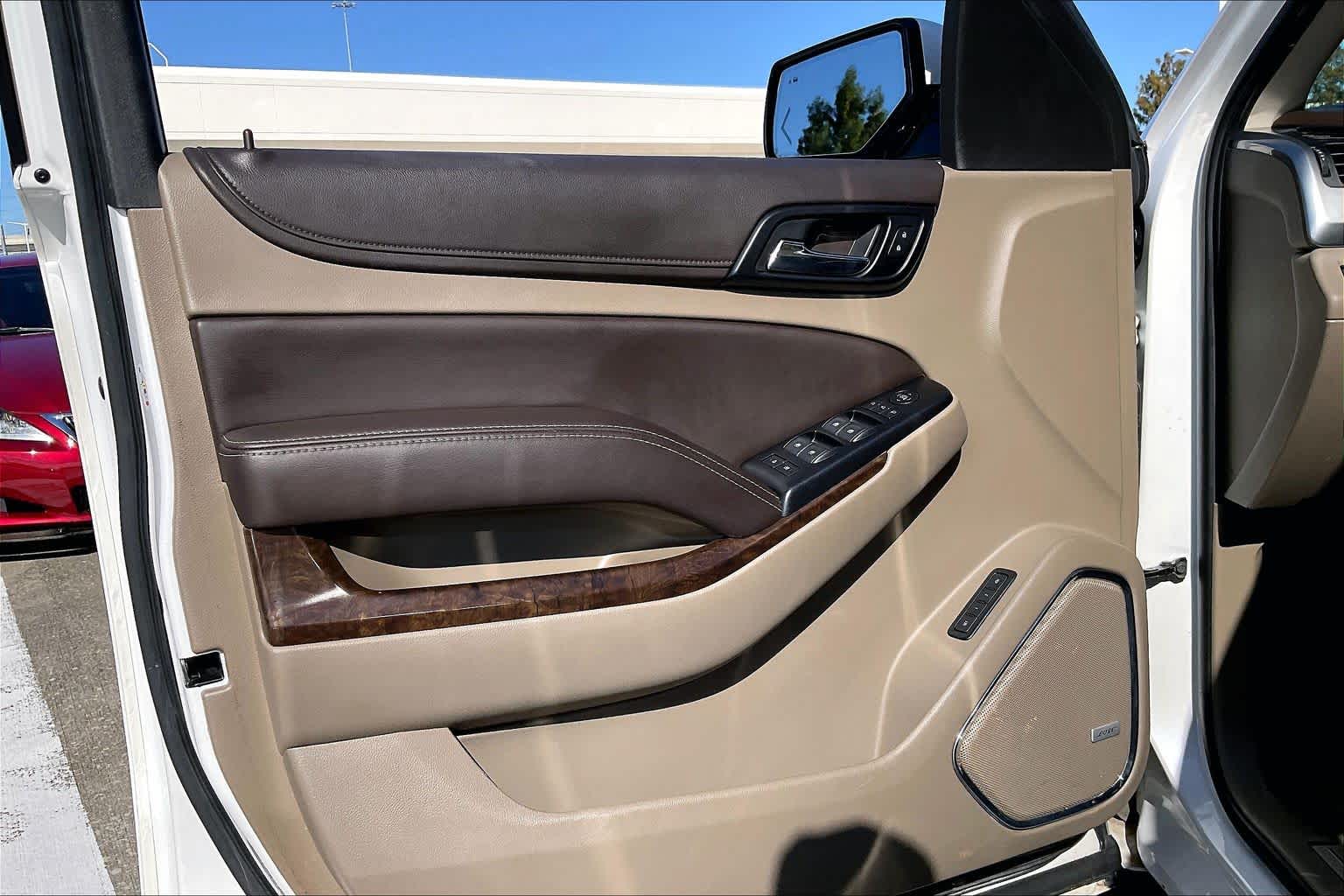 2019 Chevrolet Tahoe LT Iridescent Pearl Tricoat at AutoNation Ford Gulf Fwy