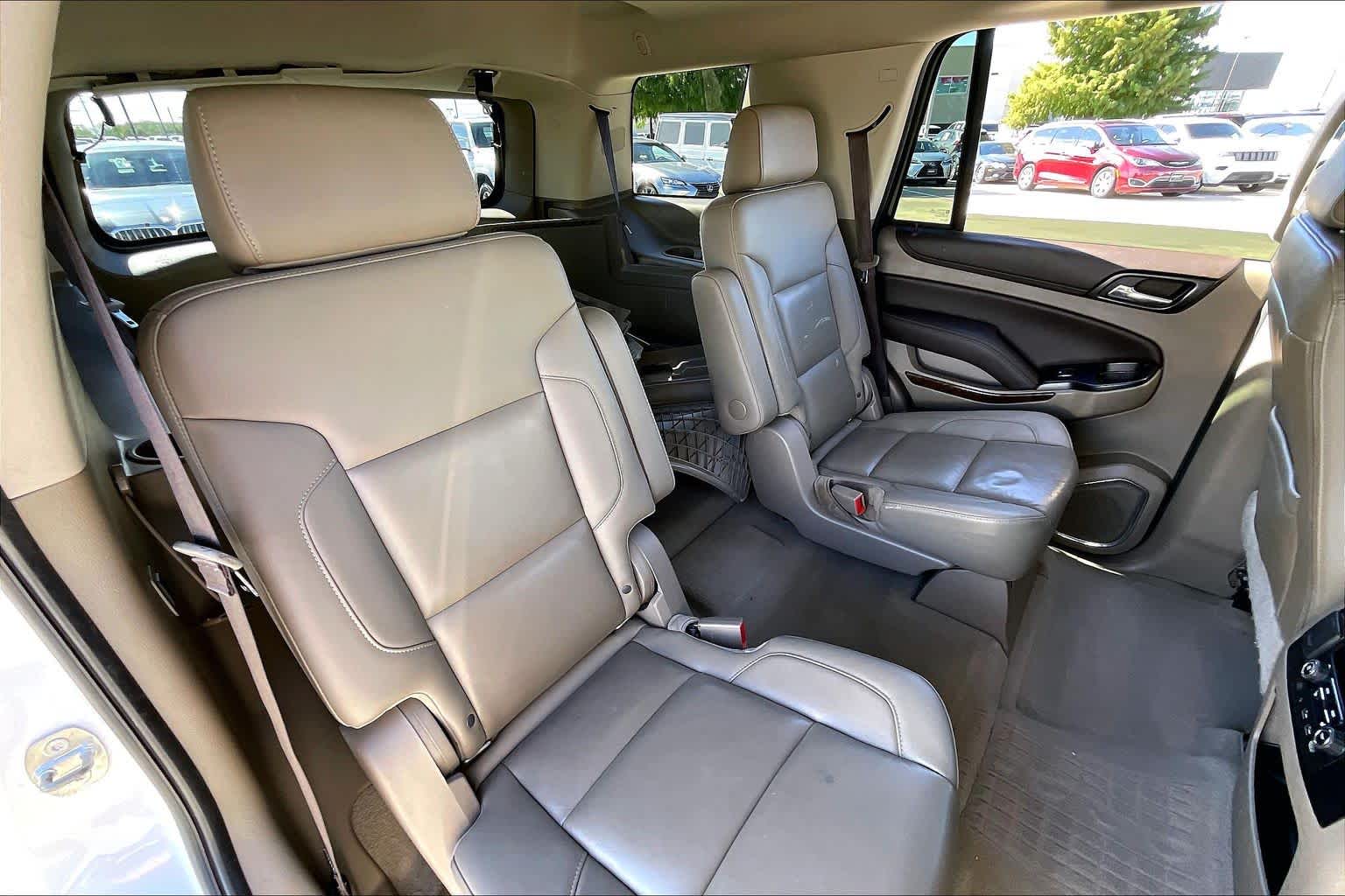2019 Chevrolet Tahoe LT Iridescent Pearl Tricoat at AutoNation Ford Gulf Fwy