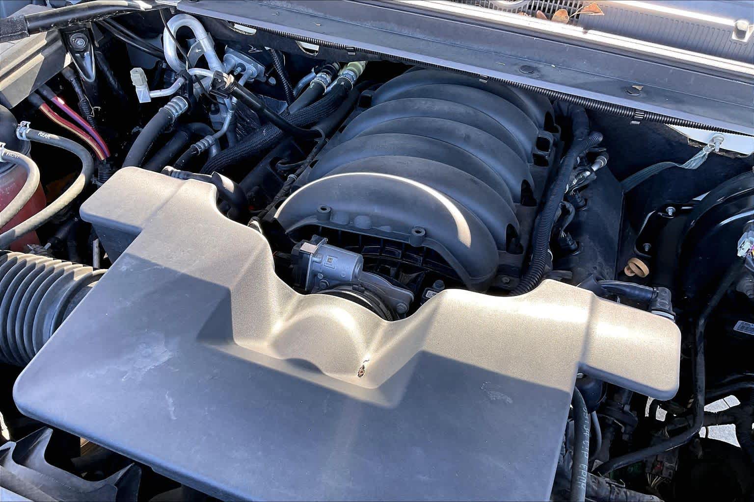 2019 Chevrolet Tahoe LT Iridescent Pearl Tricoat at AutoNation Ford Gulf Fwy