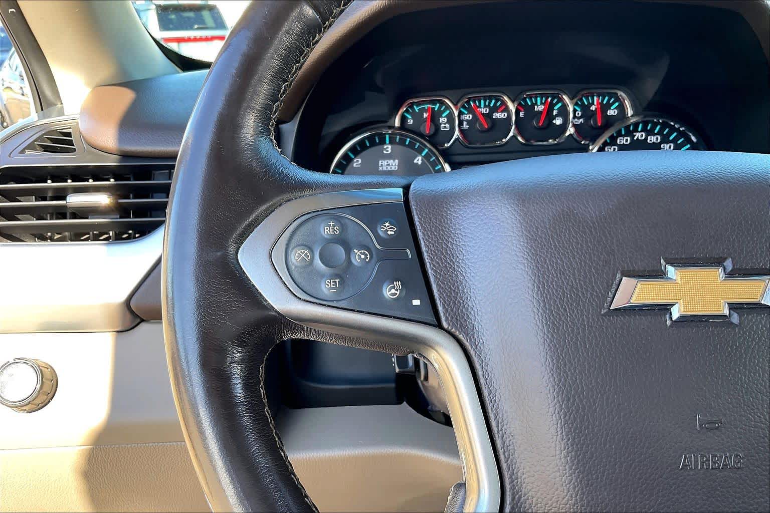 2019 Chevrolet Tahoe LT Iridescent Pearl Tricoat at AutoNation Ford Gulf Fwy