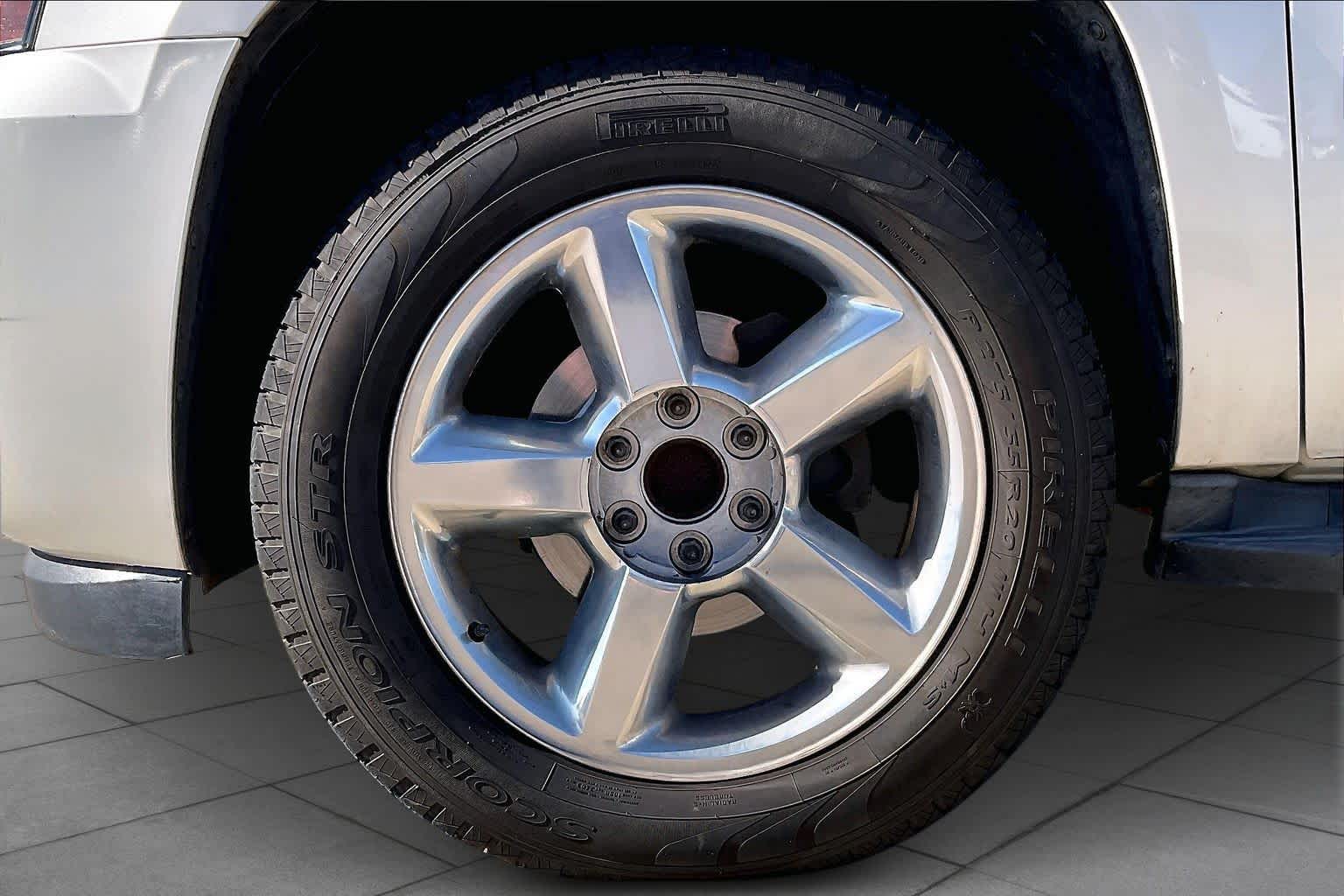 2013 Chevrolet Tahoe LTZ White Diamond Tricoat at Honda of Clear Lake