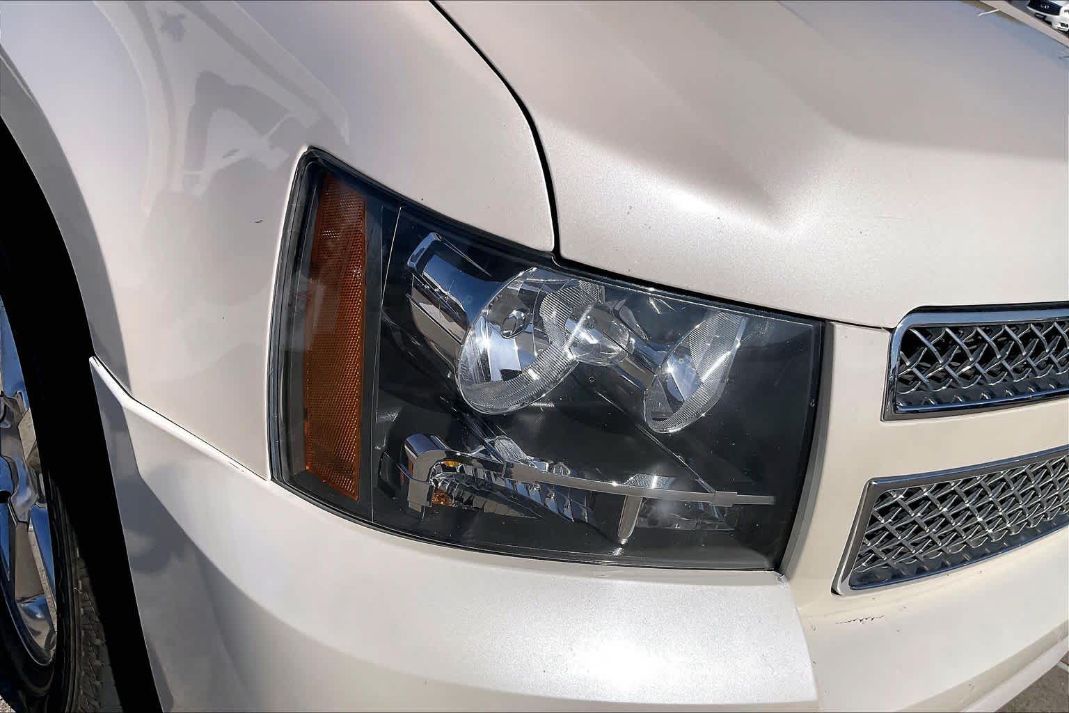 2013 Chevrolet Tahoe LTZ White Diamond Tricoat at Honda of Clear Lake