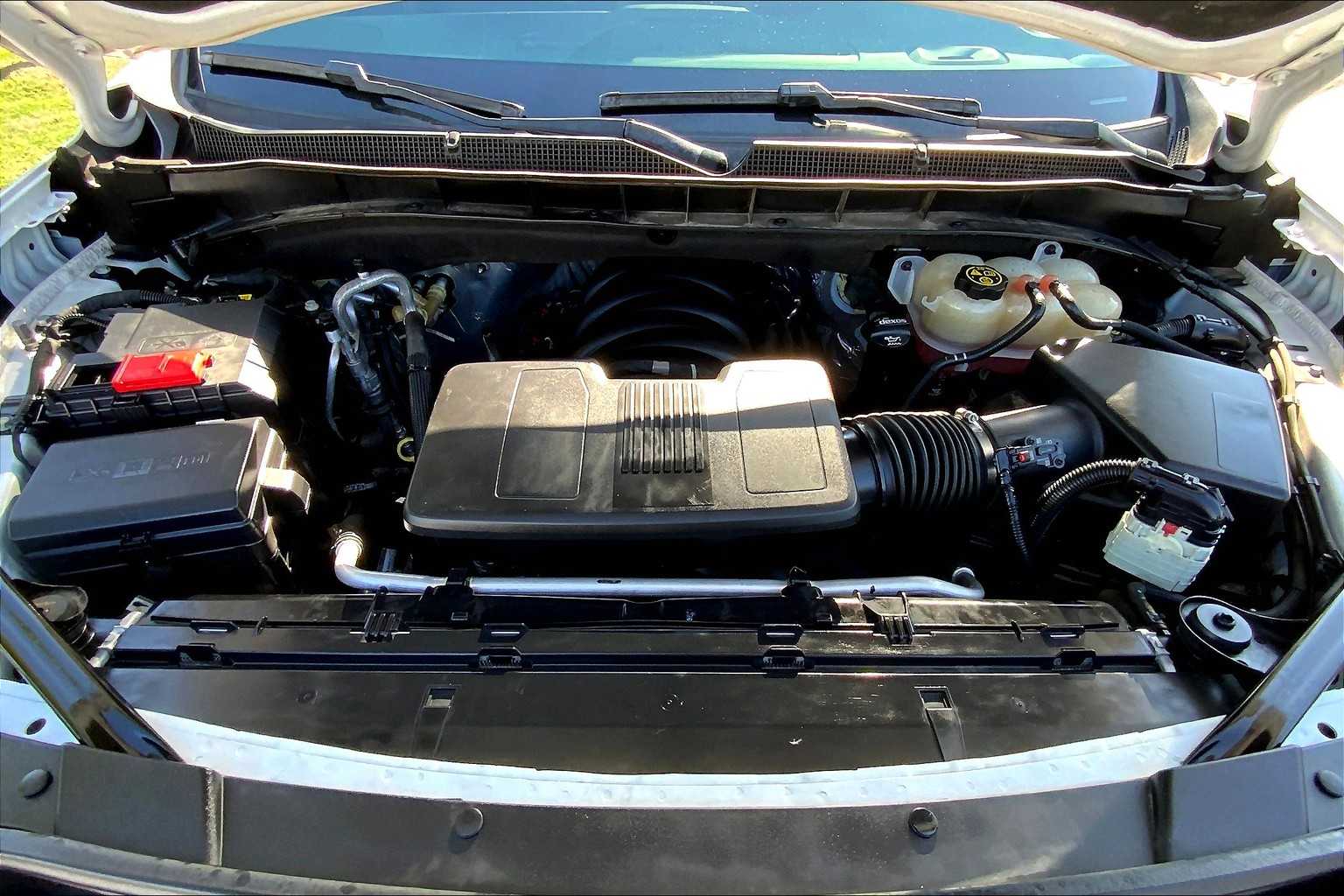 2023 Chevrolet Suburban RST Summit White at Lone Star Chevrolet