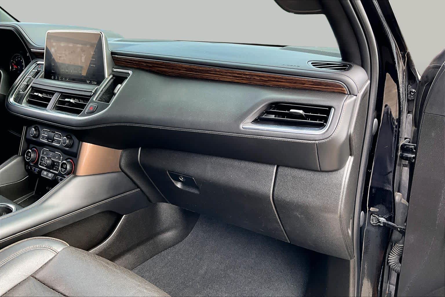 2021 Chevrolet Tahoe photo 16 of 32