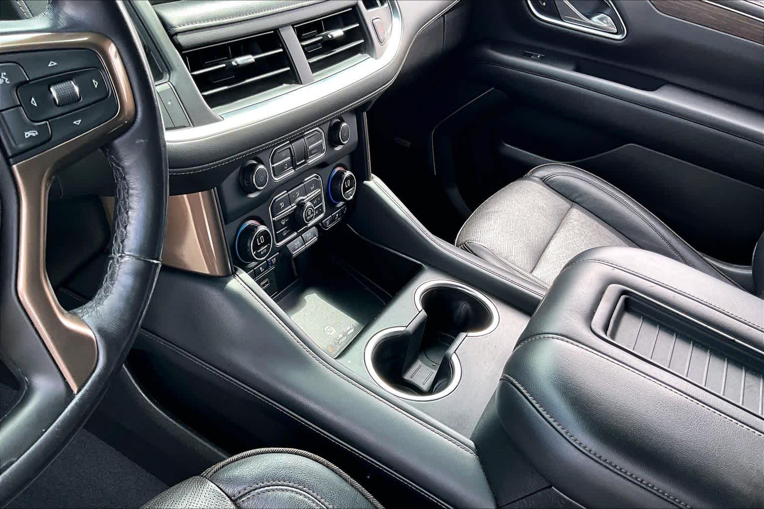 2021 Chevrolet Tahoe photo 14 of 32