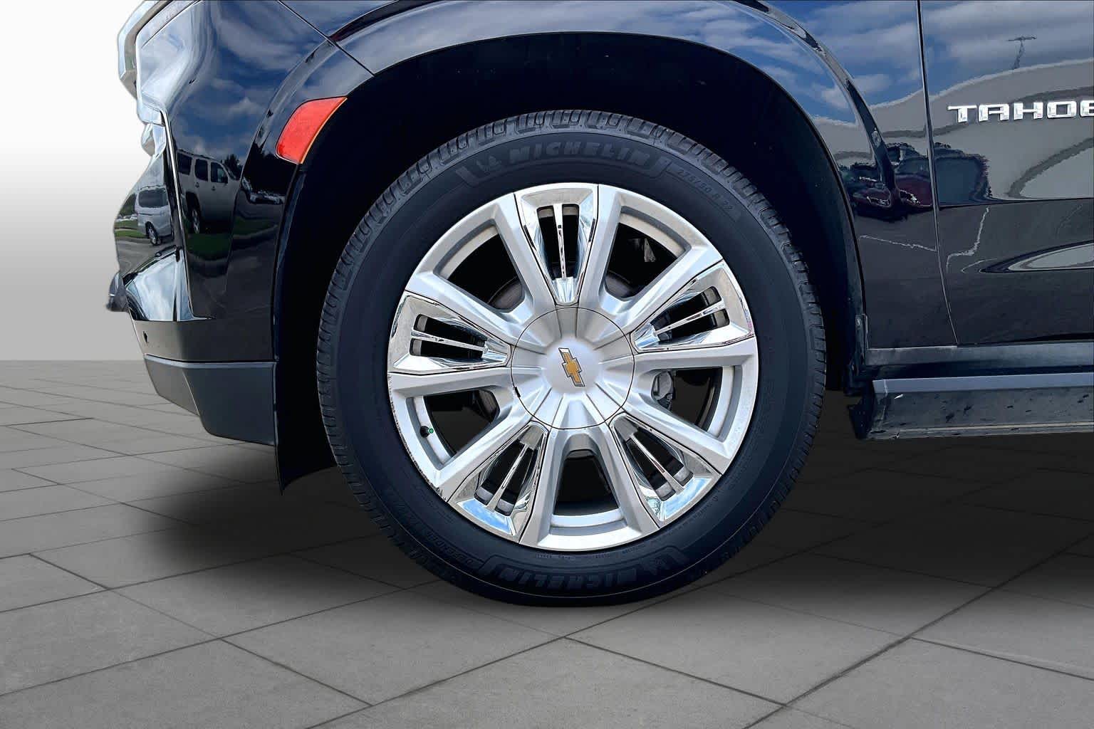 2021 Chevrolet Tahoe photo 9 of 32