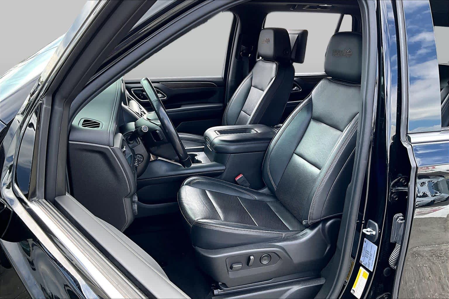 2021 Chevrolet Tahoe photo 7 of 32