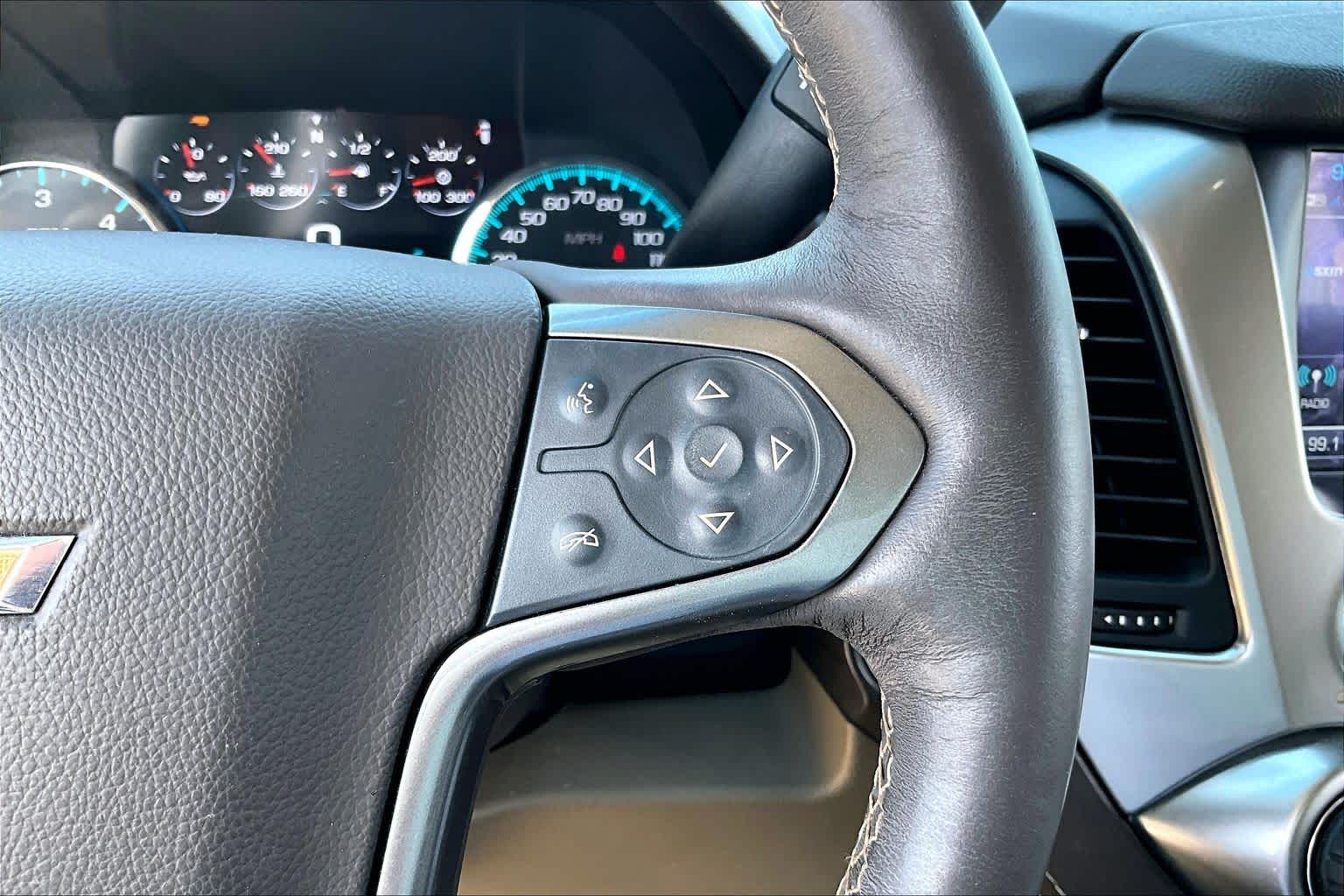 2017 Chevrolet Tahoe photo 23 of 35