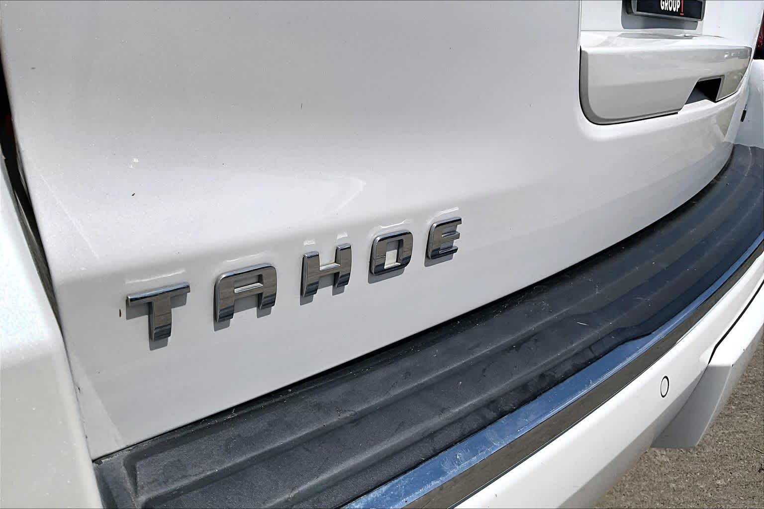 2017 Chevrolet Tahoe photo 29 of 35