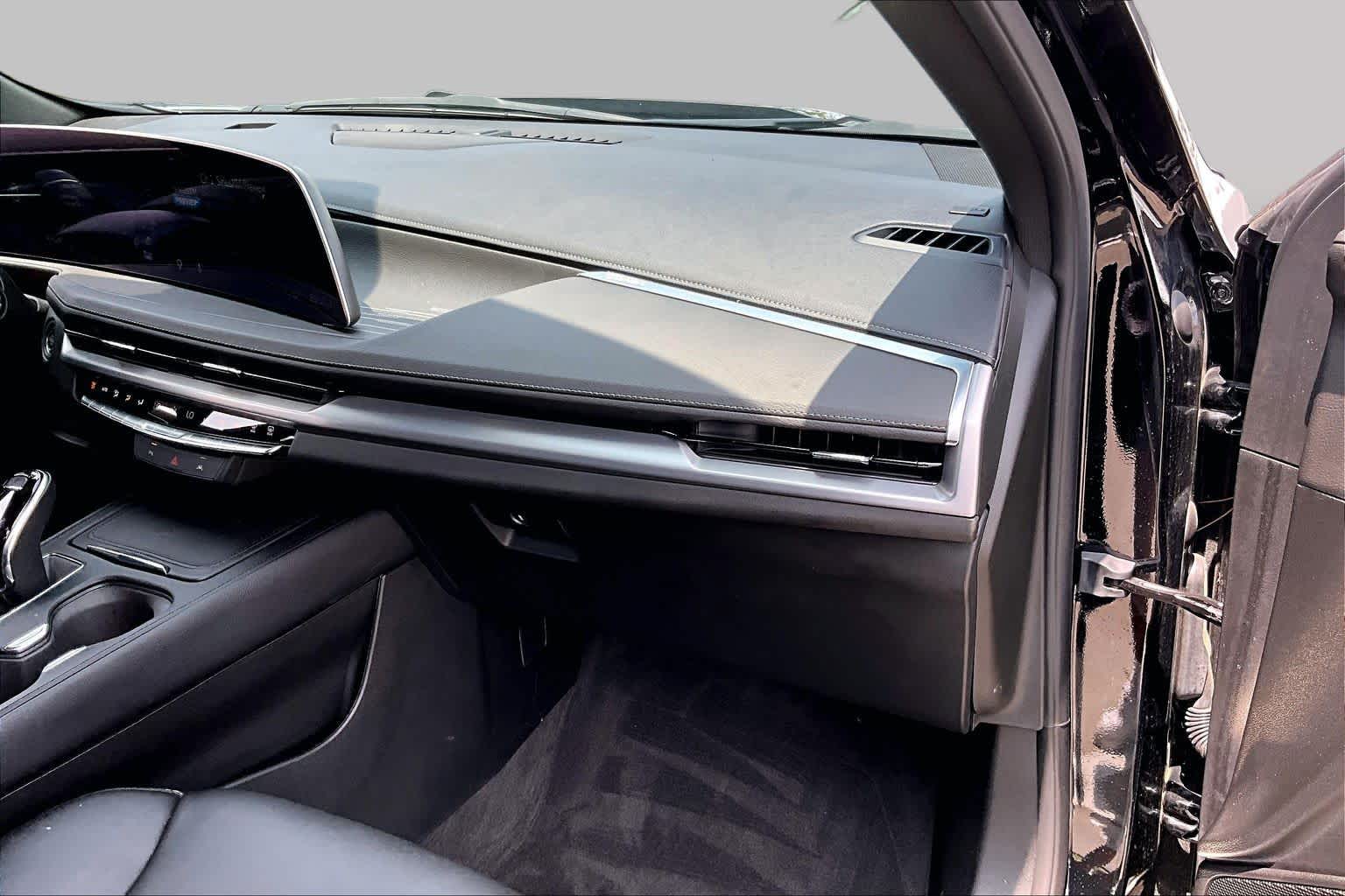 2025 Cadillac XT4 FWD Premium Luxury Stellar Black Metallic at Davis Chevrolet