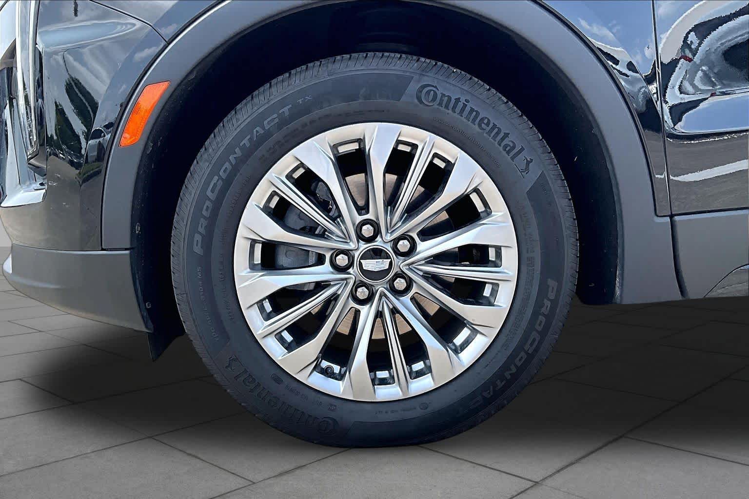 2025 Cadillac XT4 FWD Premium Luxury Stellar Black Metallic at Davis Chevrolet