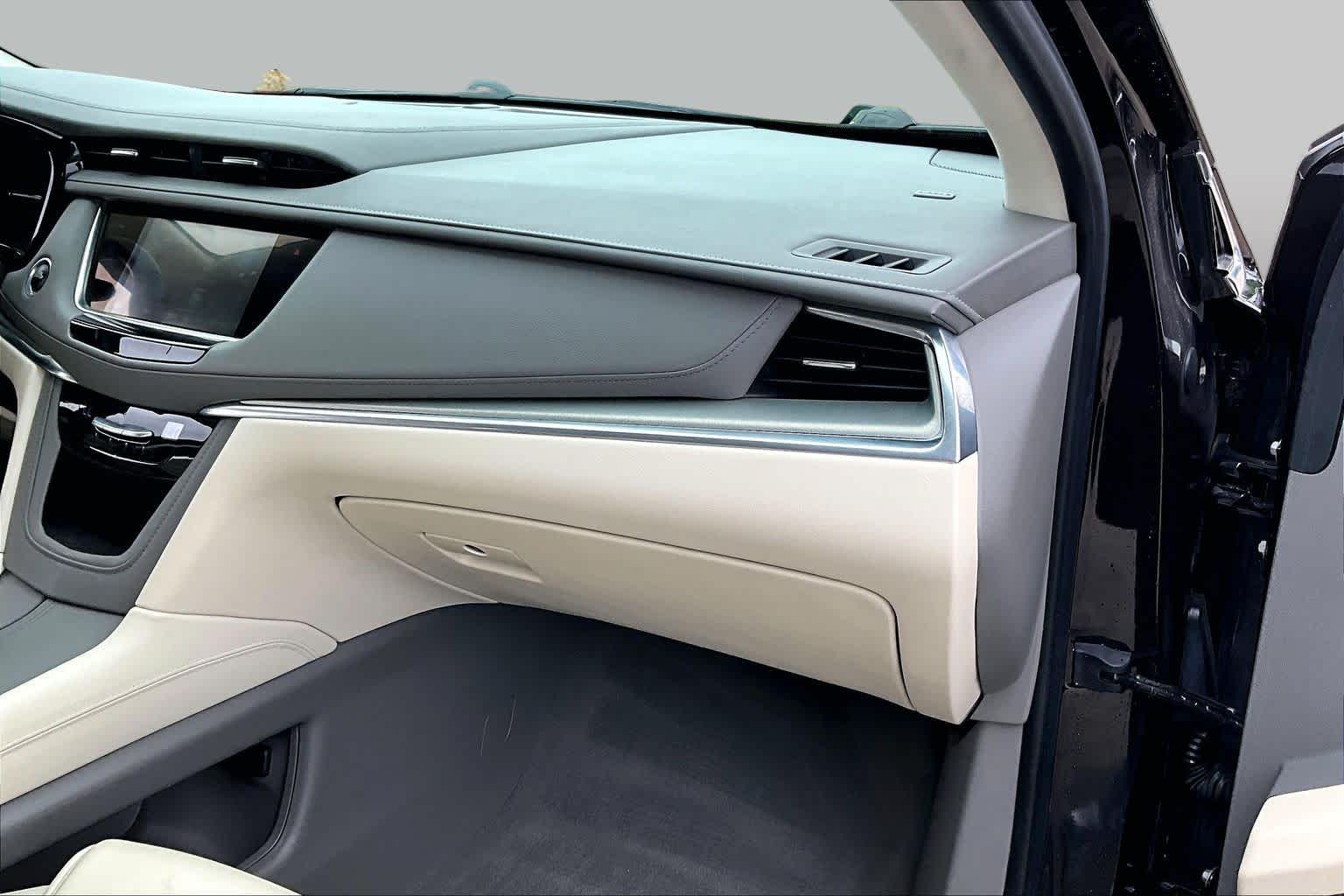 2018 Cadillac XT5 Luxury FWD Midnight Sky Metallic at Ron Craft Chevrolet Cadillac