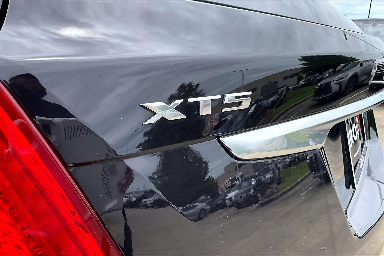 2018 Cadillac XT5 Luxury FWD Midnight Sky Metallic at Ron Craft Chevrolet Cadillac