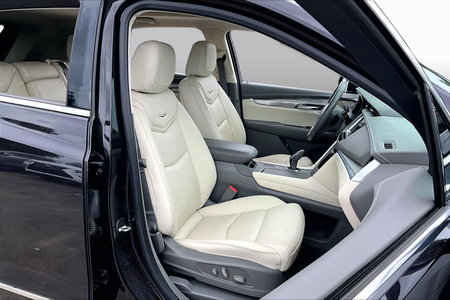 2018 Cadillac XT5 Luxury FWD Midnight Sky Metallic at Ron Craft Chevrolet Cadillac