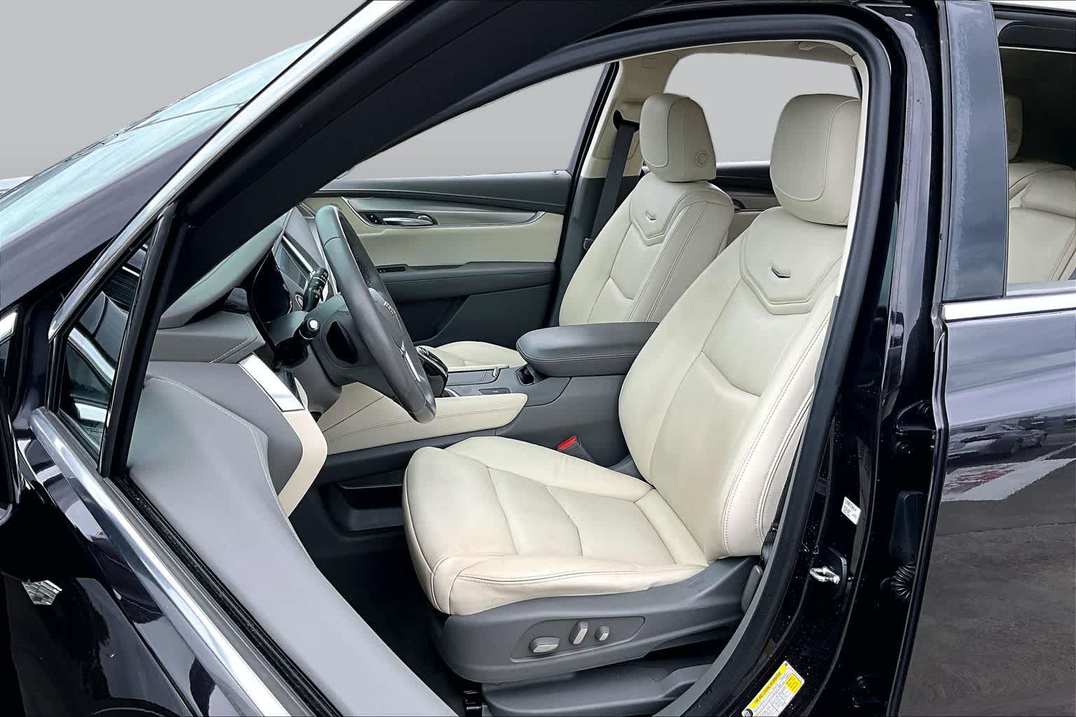 2018 Cadillac XT5 Luxury FWD Midnight Sky Metallic at Ron Craft Chevrolet Cadillac