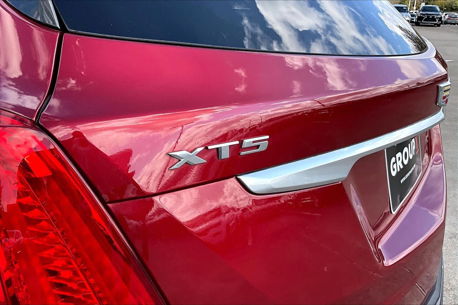 2019 Cadillac XT5 Luxury FWD Red Horizon Tintcoat at Mercedes-Benz of Houston North