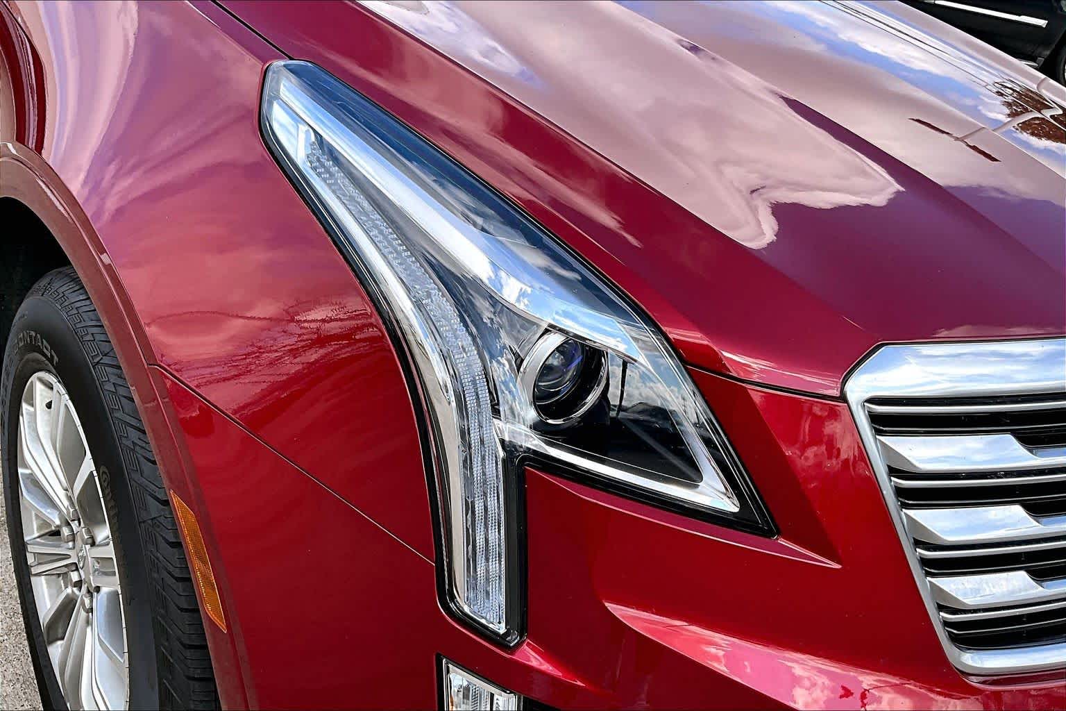 2019 Cadillac XT5 Luxury FWD Red Horizon Tintcoat at Mercedes-Benz of Houston North