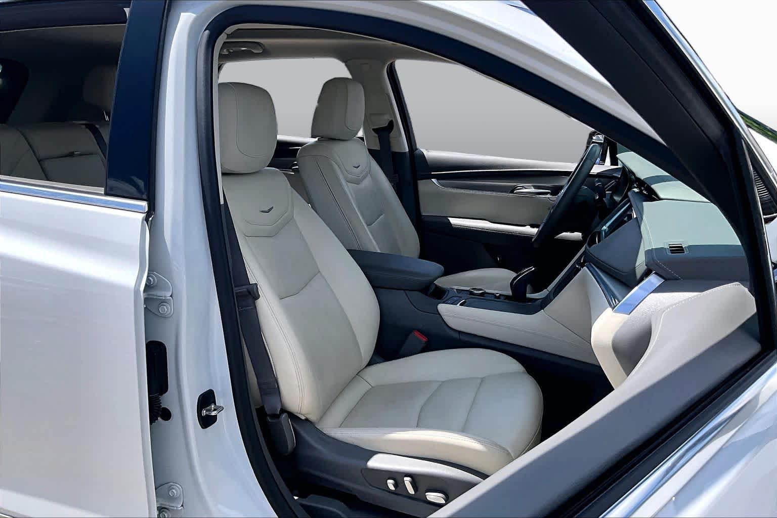 2023 Cadillac XT5 FWD Premium Luxury Crystal White Tricoat at Ron Craft Chevrolet Cadillac