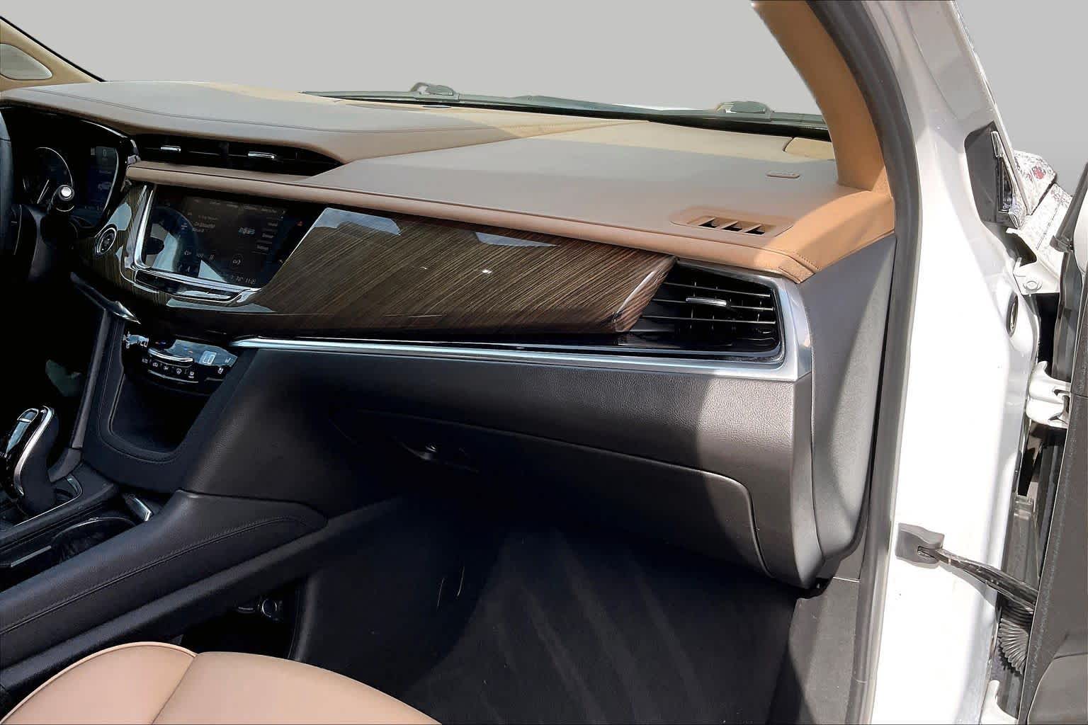 2021 Cadillac XT6 photo 16 of 34