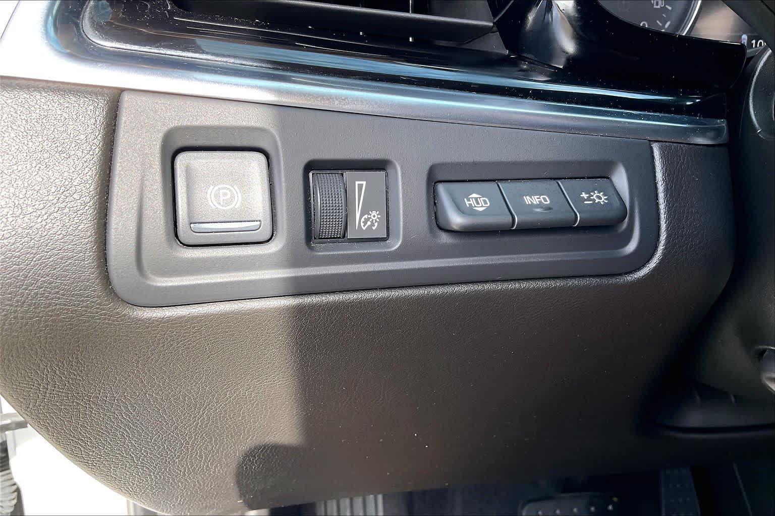 2021 Cadillac XT6 photo 33 of 34