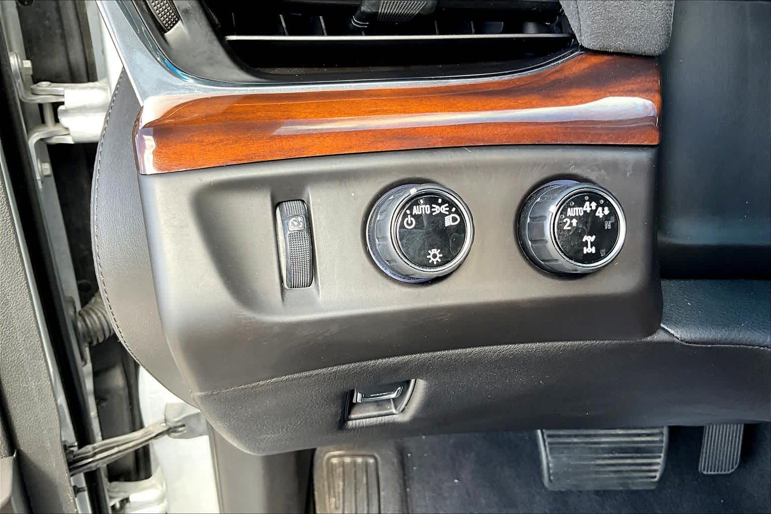 2017 Cadillac Escalade Premium Luxury Radiant Silver Metallic at Sterling McCall Nissan