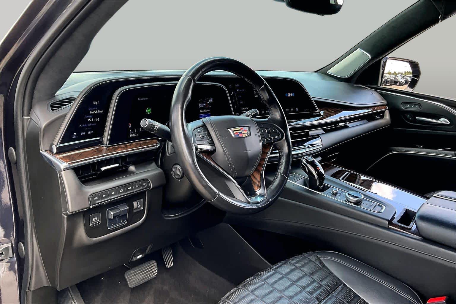 2022 Cadillac Escalade photo 16 of 35