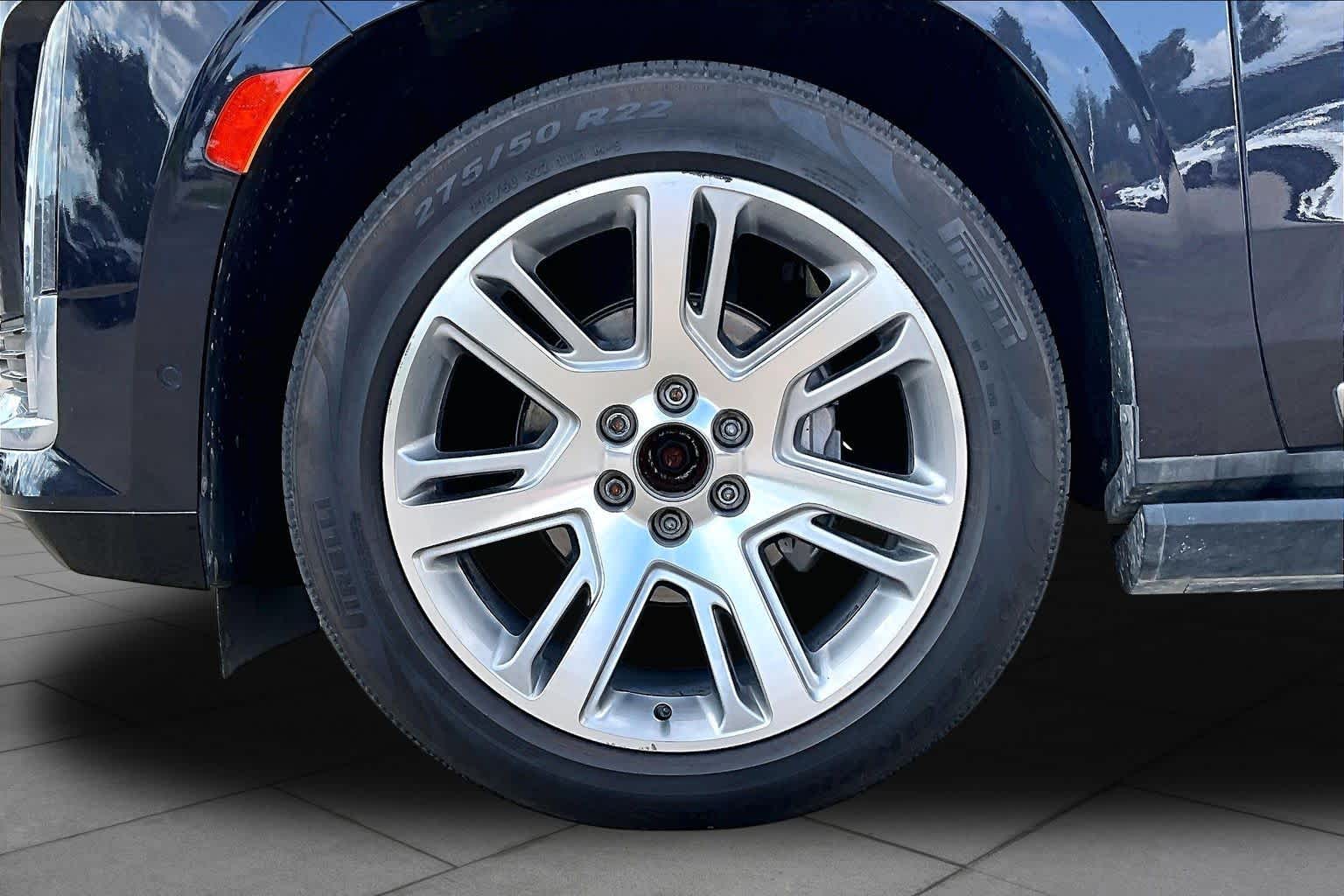 2022 Cadillac Escalade photo 10 of 35