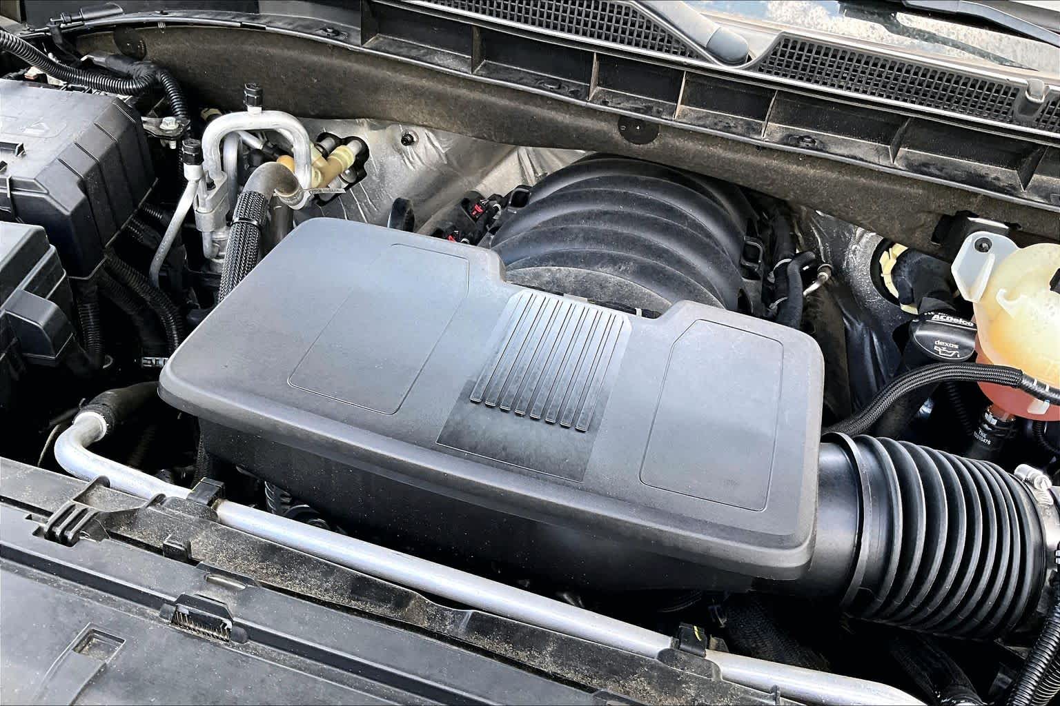 2022 Cadillac Escalade photo 31 of 35