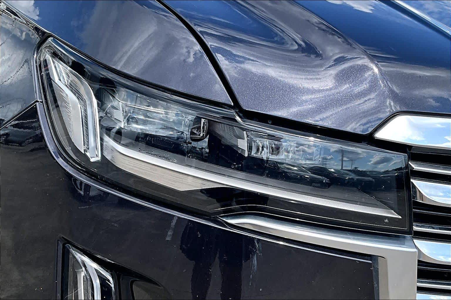 2022 Cadillac Escalade photo 26 of 35
