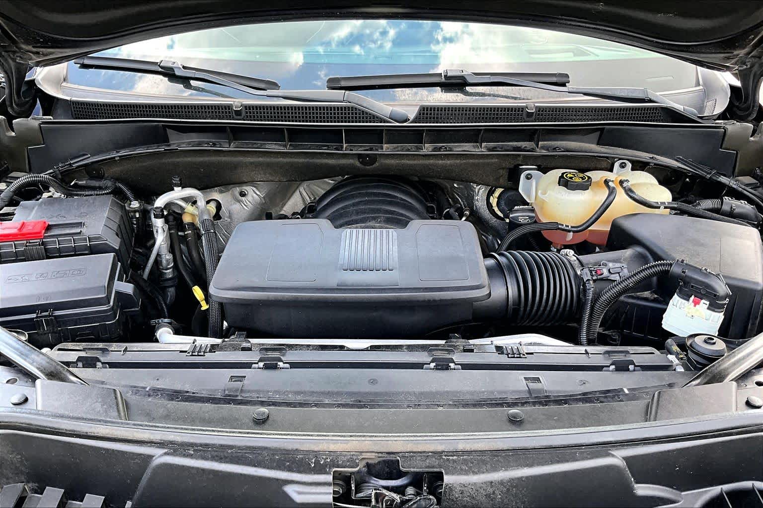 2022 Cadillac Escalade photo 30 of 35