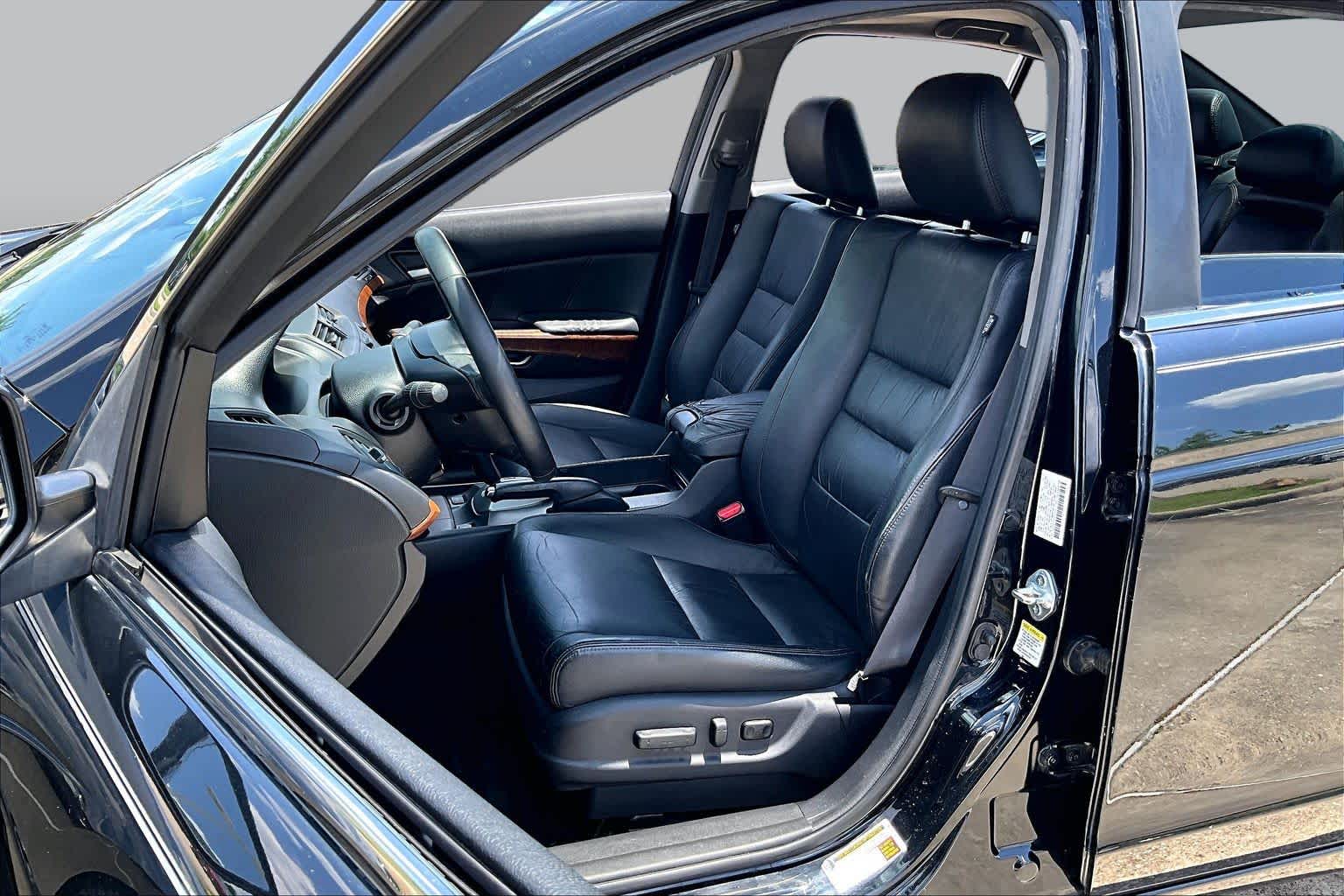 2011 Honda Accord EX-L Crystal Black Pearl at Westside Kia