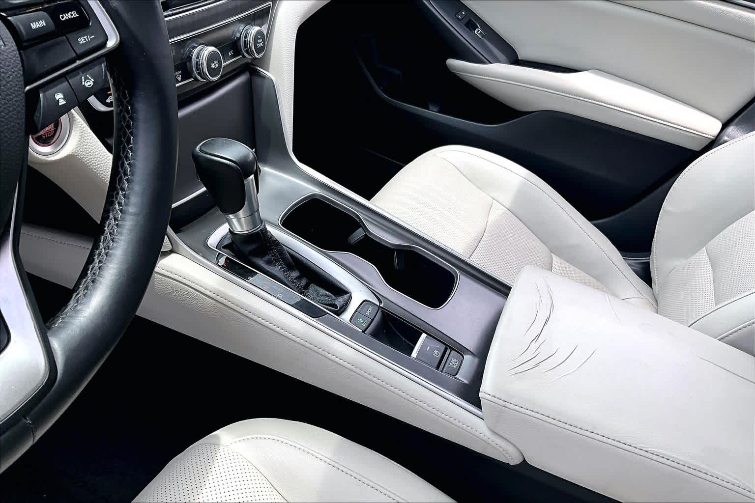 2018 Honda Accord Sedan Touring 1.5T Platinum White Pearl at Westside Kia