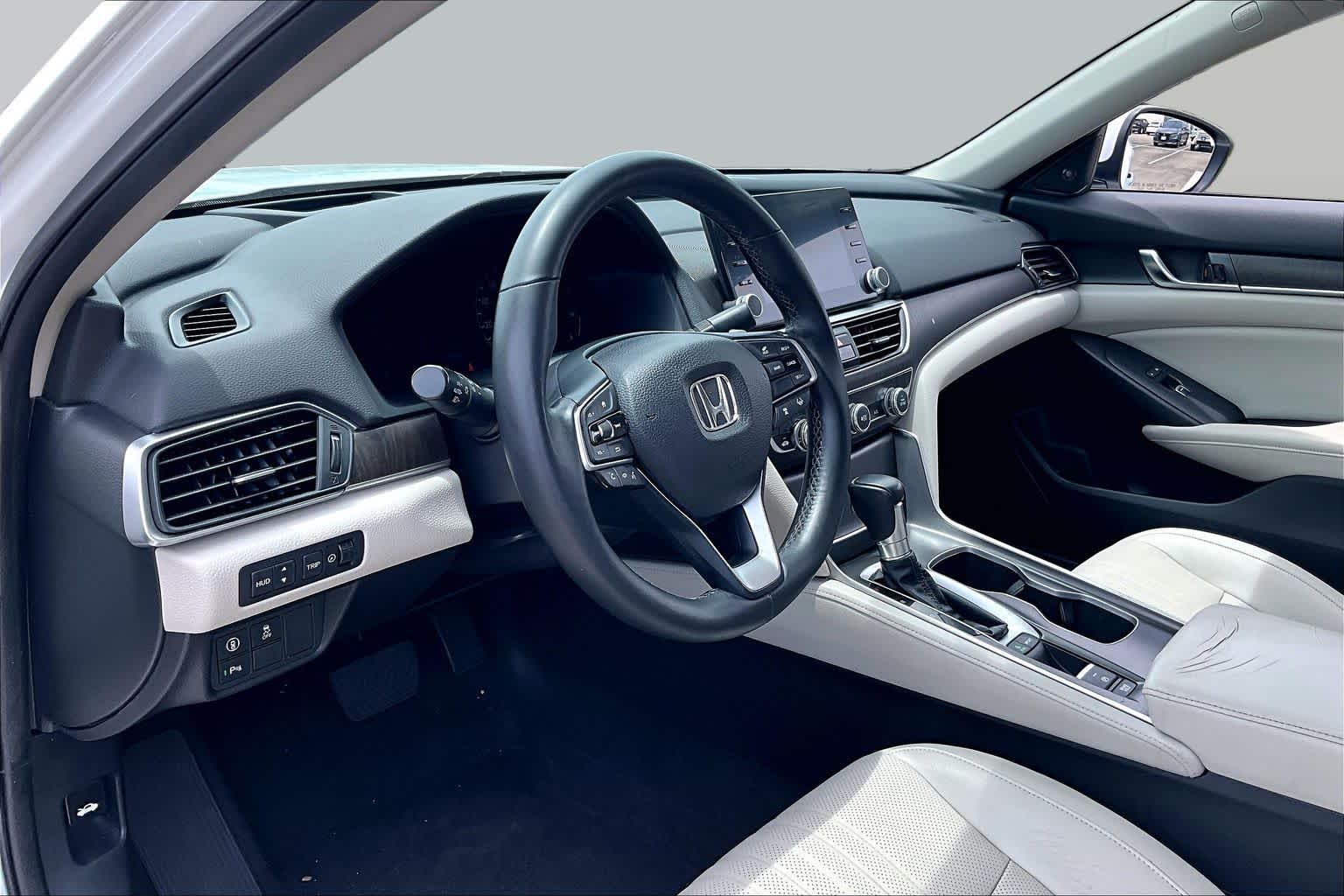 2018 Honda Accord Sedan Touring 1.5T Platinum White Pearl at Westside Kia