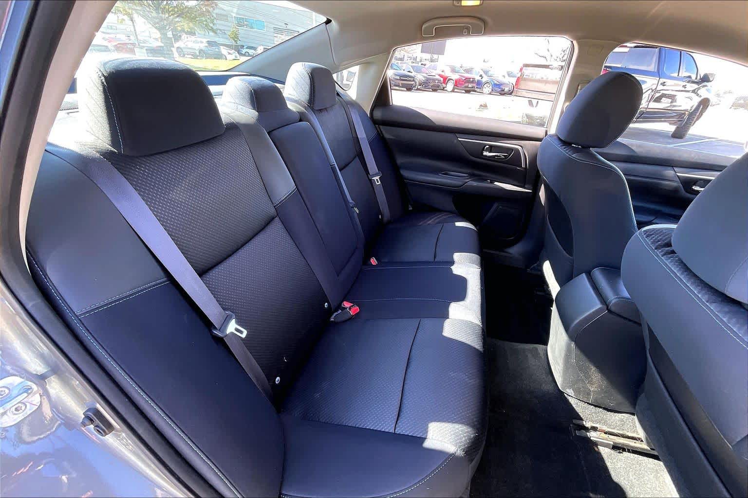 2016 Nissan Altima 2.5 SR Gun Metallic at Sterling McCall Nissan