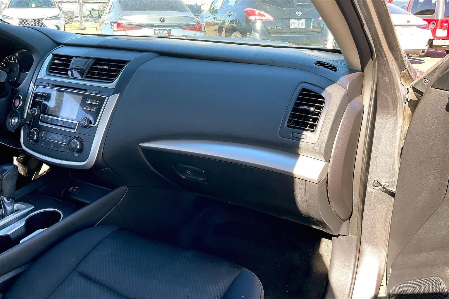 2016 Nissan Altima 2.5 SR Gun Metallic at Sterling McCall Nissan