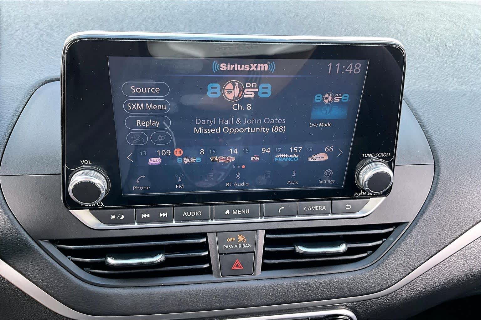 2020 Nissan Altima photo 30 of 33