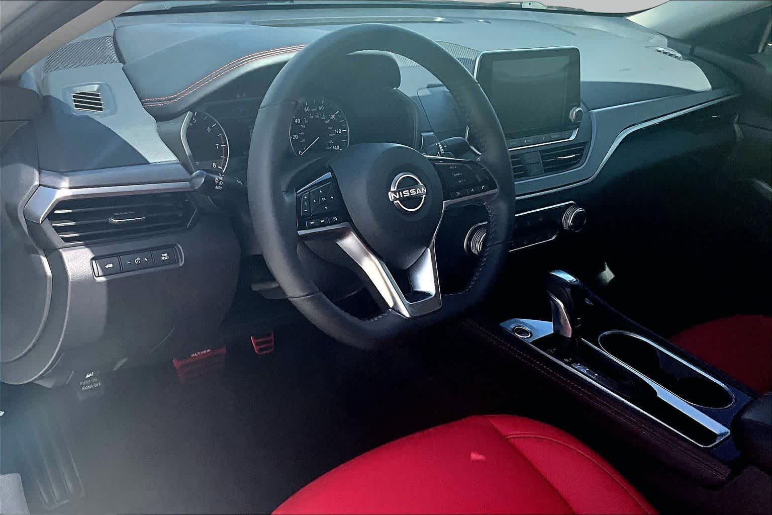 2023 Nissan Altima 2.5 SR Brilliant Silver Metallic at Davis Chevrolet