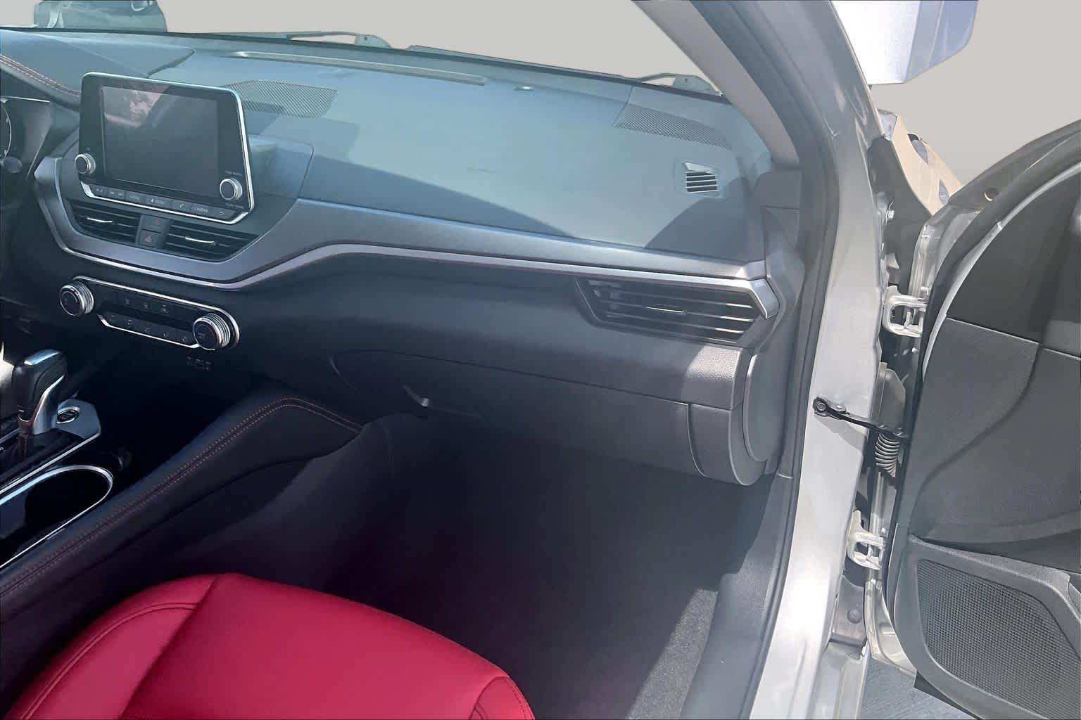 2023 Nissan Altima 2.5 SR Brilliant Silver Metallic at Davis Chevrolet