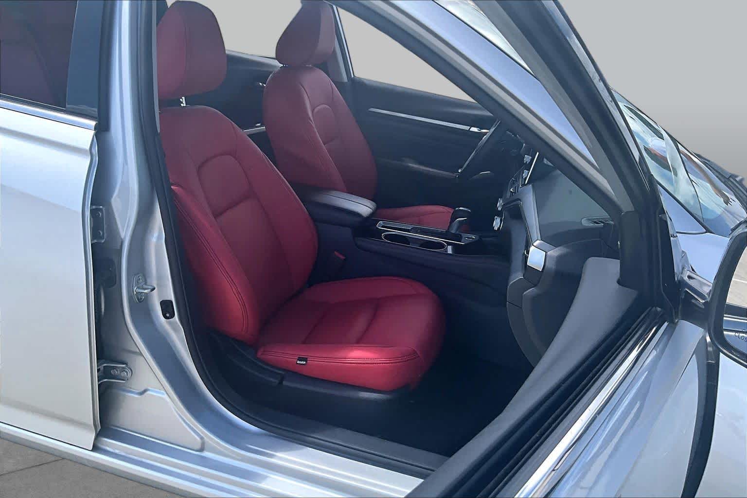 2023 Nissan Altima 2.5 SR Brilliant Silver Metallic at Davis Chevrolet