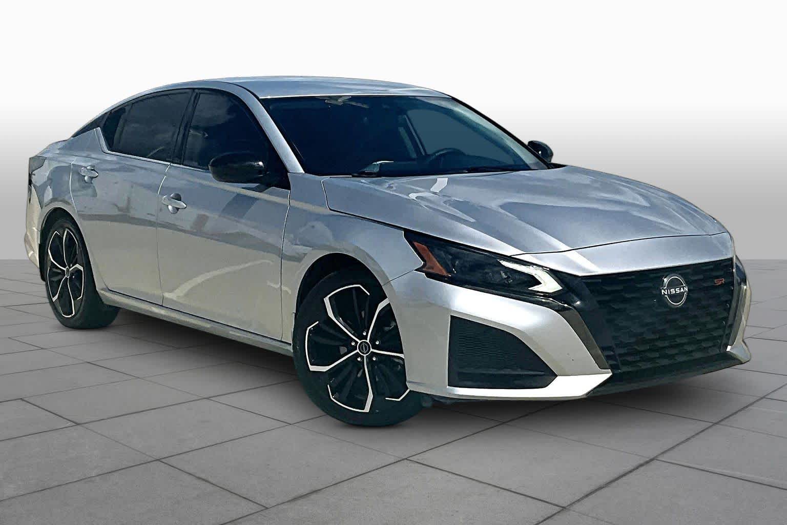 2023 Nissan Altima 2.5 SR Brilliant Silver Metallic at Davis Chevrolet
