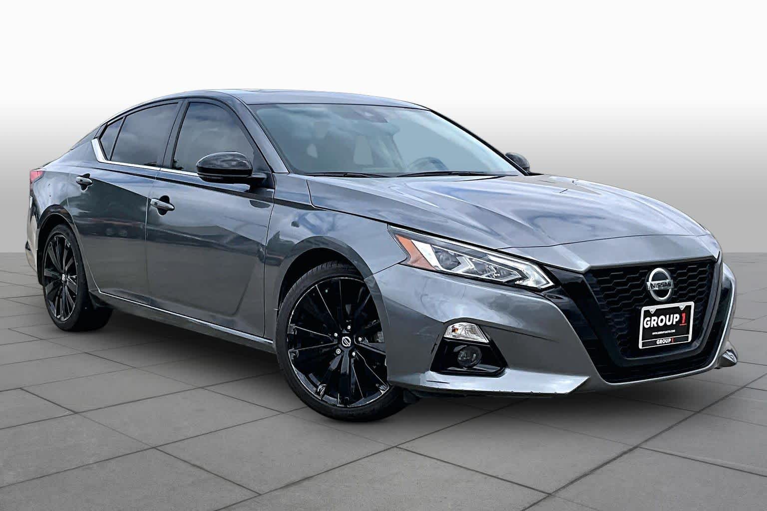 2022 Nissan Altima 2.5 SR Gun Metallic at Sterling McCall Nissan