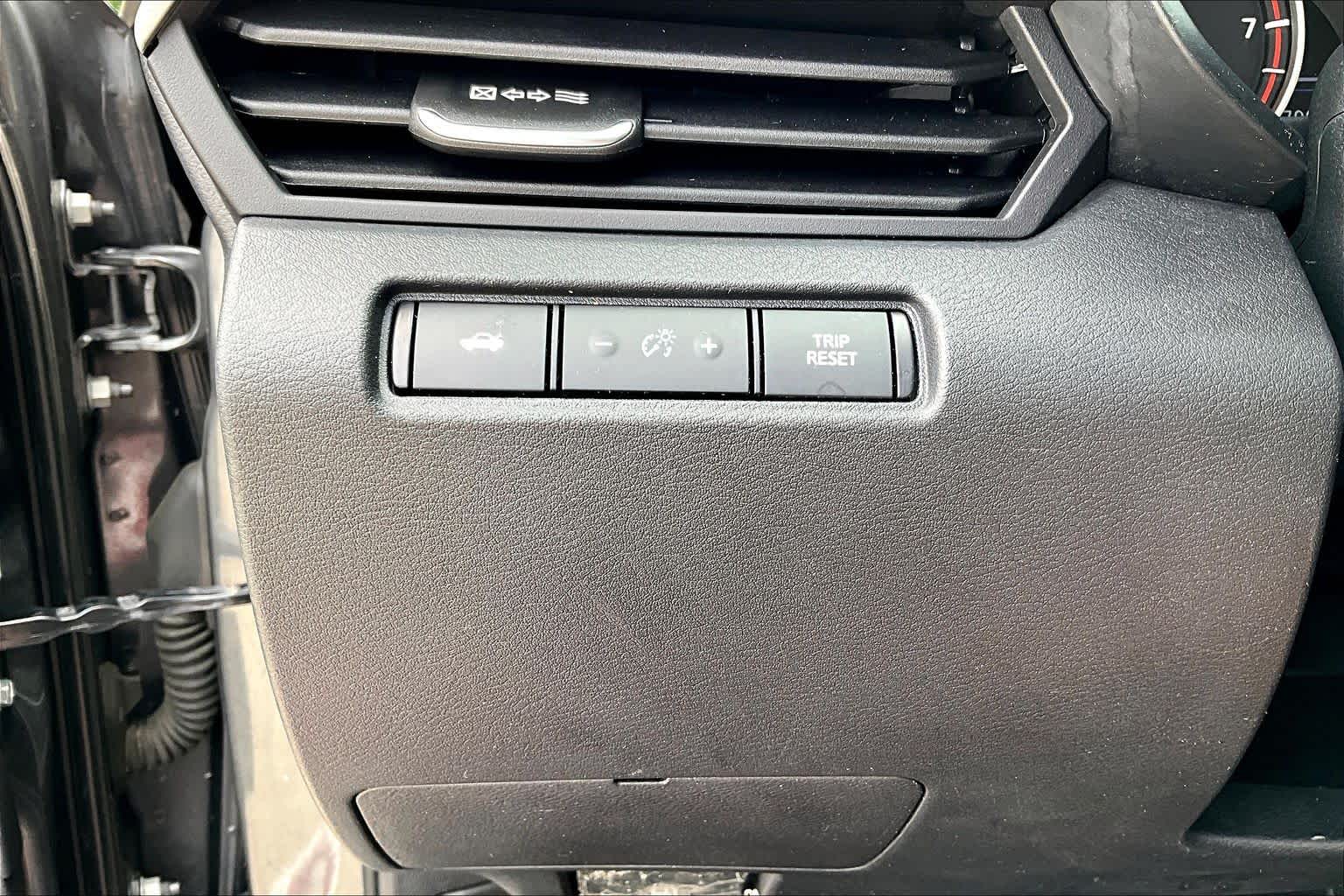 2022 Nissan Altima 2.5 SR Gun Metallic at Sterling McCall Nissan