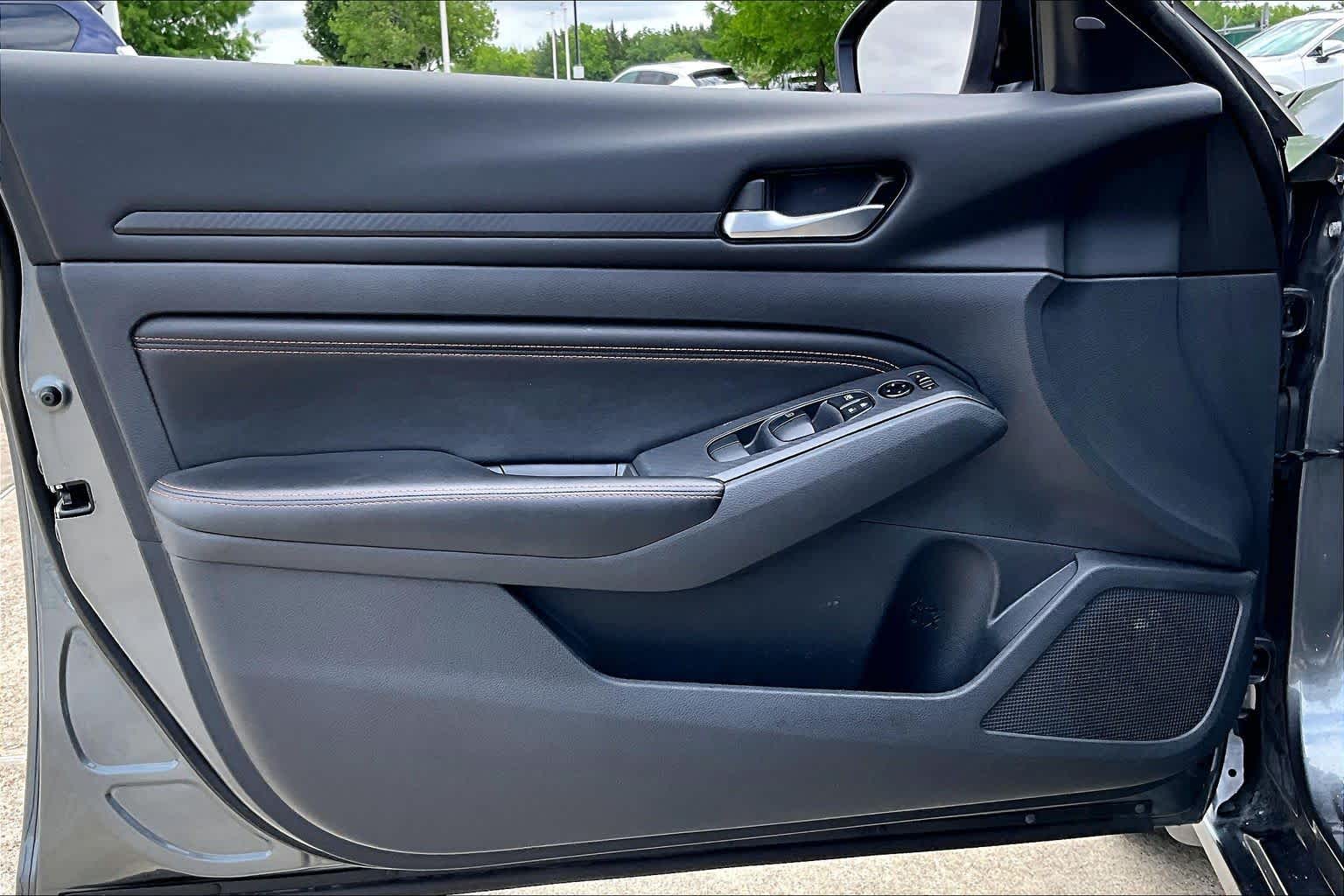 2022 Nissan Altima 2.5 SR Gun Metallic at Sterling McCall Nissan